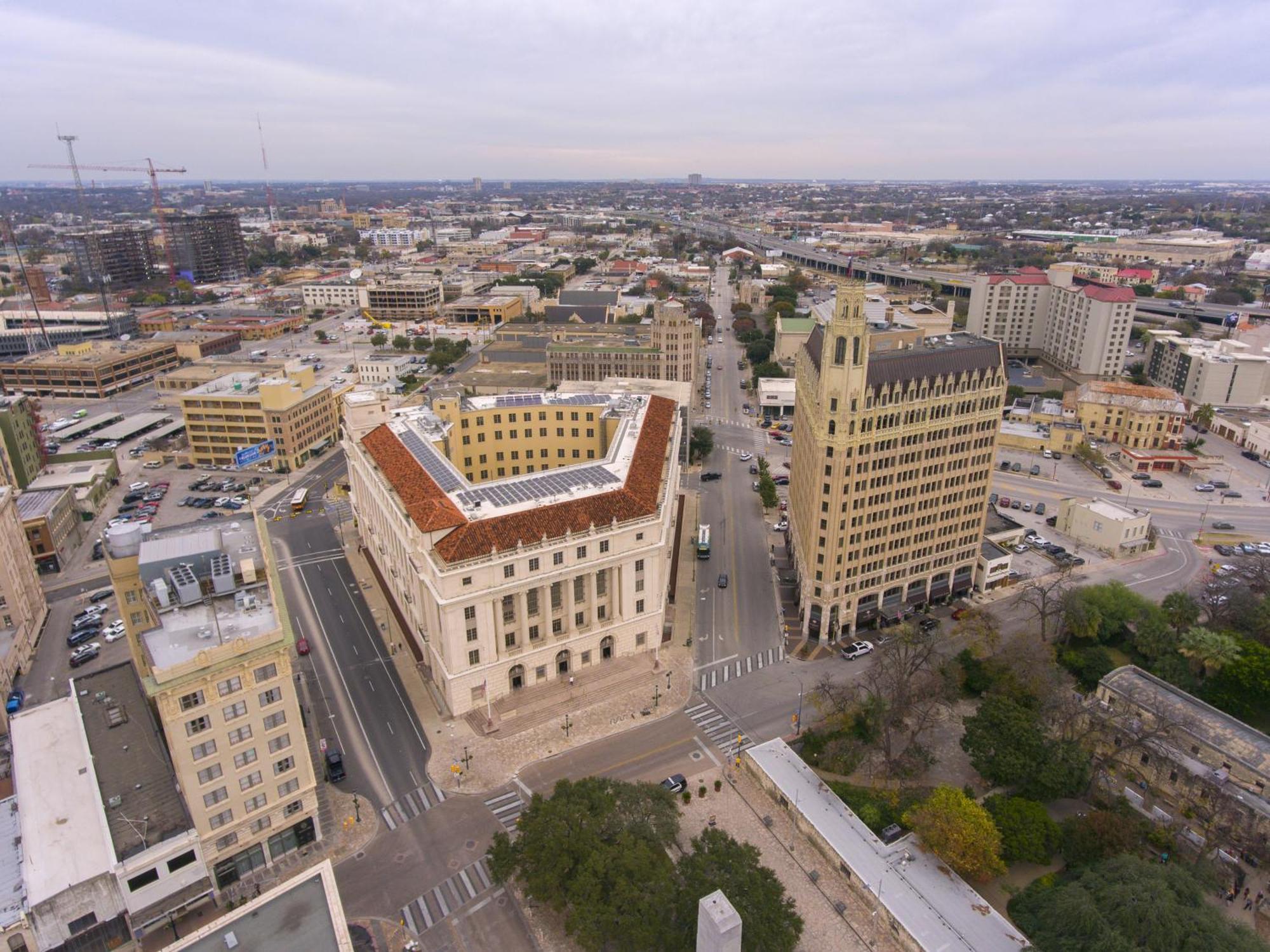 Hotel The Emily Morgan - A Doubletree By Hilton